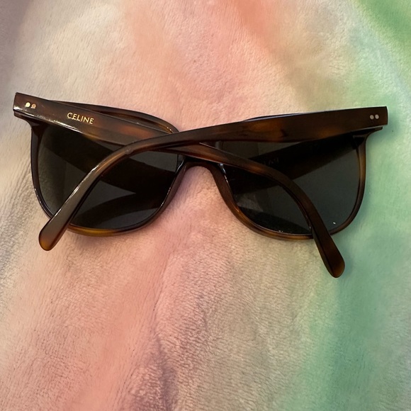 Celine - Picture 2 of 3